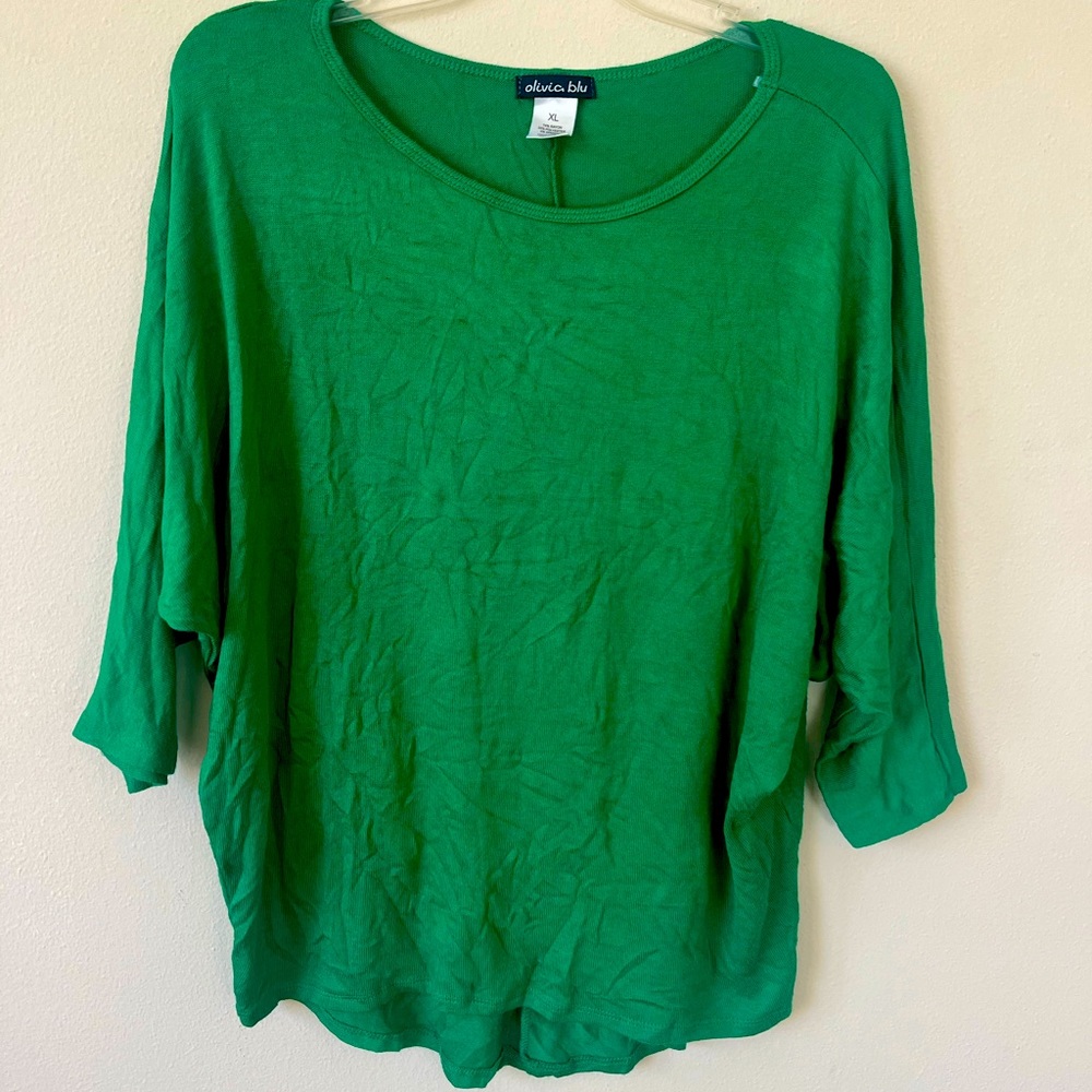 Brilliant green kimono sleeve knit top